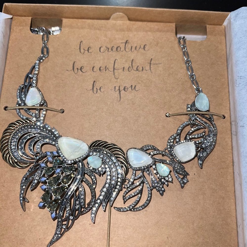 NIB Chloe + Isabel Silverwing Statement Necklace